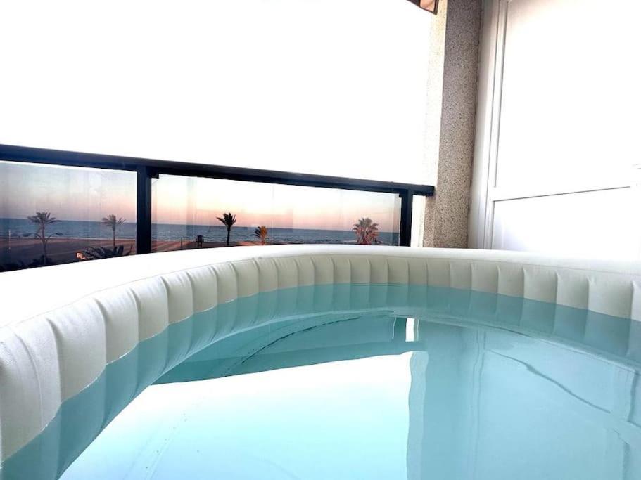 Apartment Espacio2,1a Linea,jacuzzi,piscina